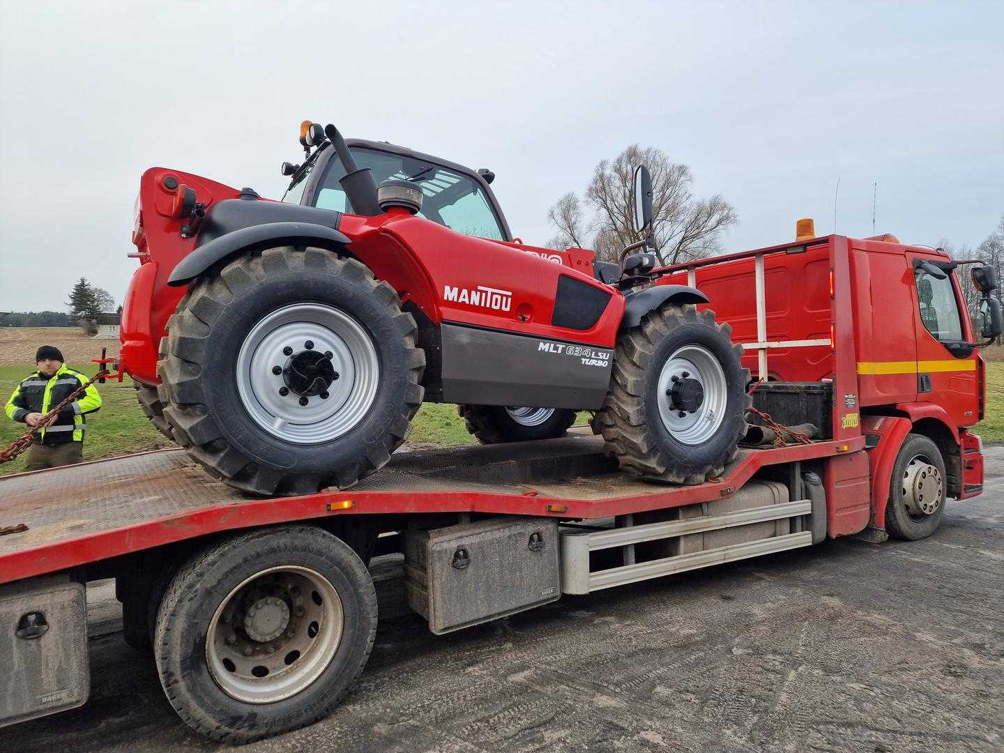 Ładowarka teleskopowa Manitou na lawecie